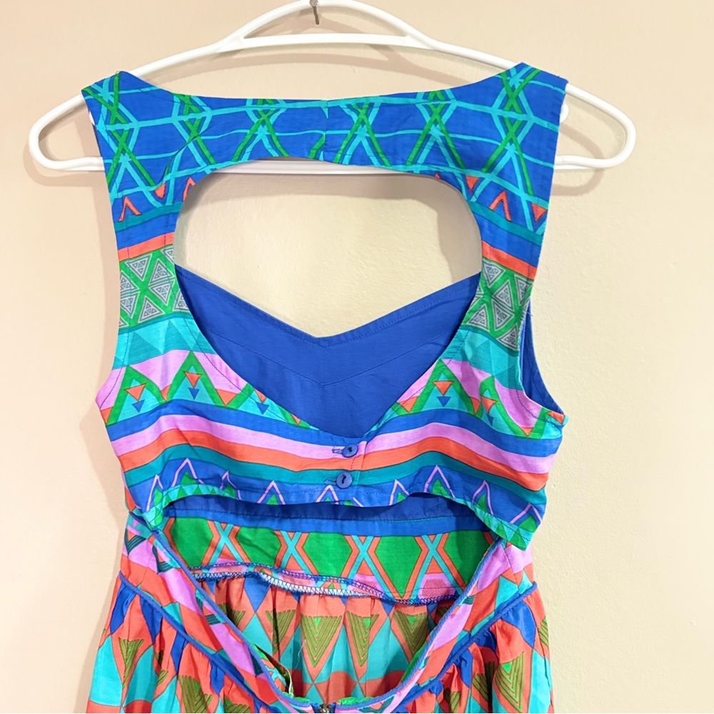 Multicolor Geometric Backless Dress ☀️ - Picture 7 of 14